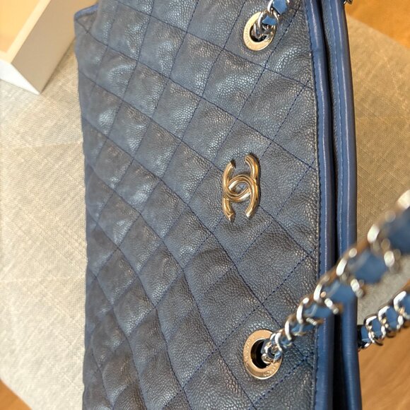 ✨  Chanel Caviar Leather ✨ - Picture 7 of 12